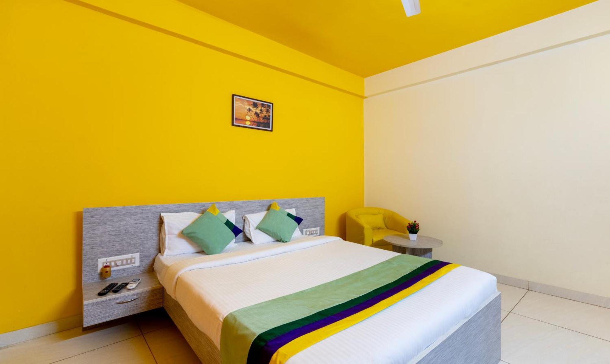 Treebo Four Seasons Hotel Мисор Екстериор снимка