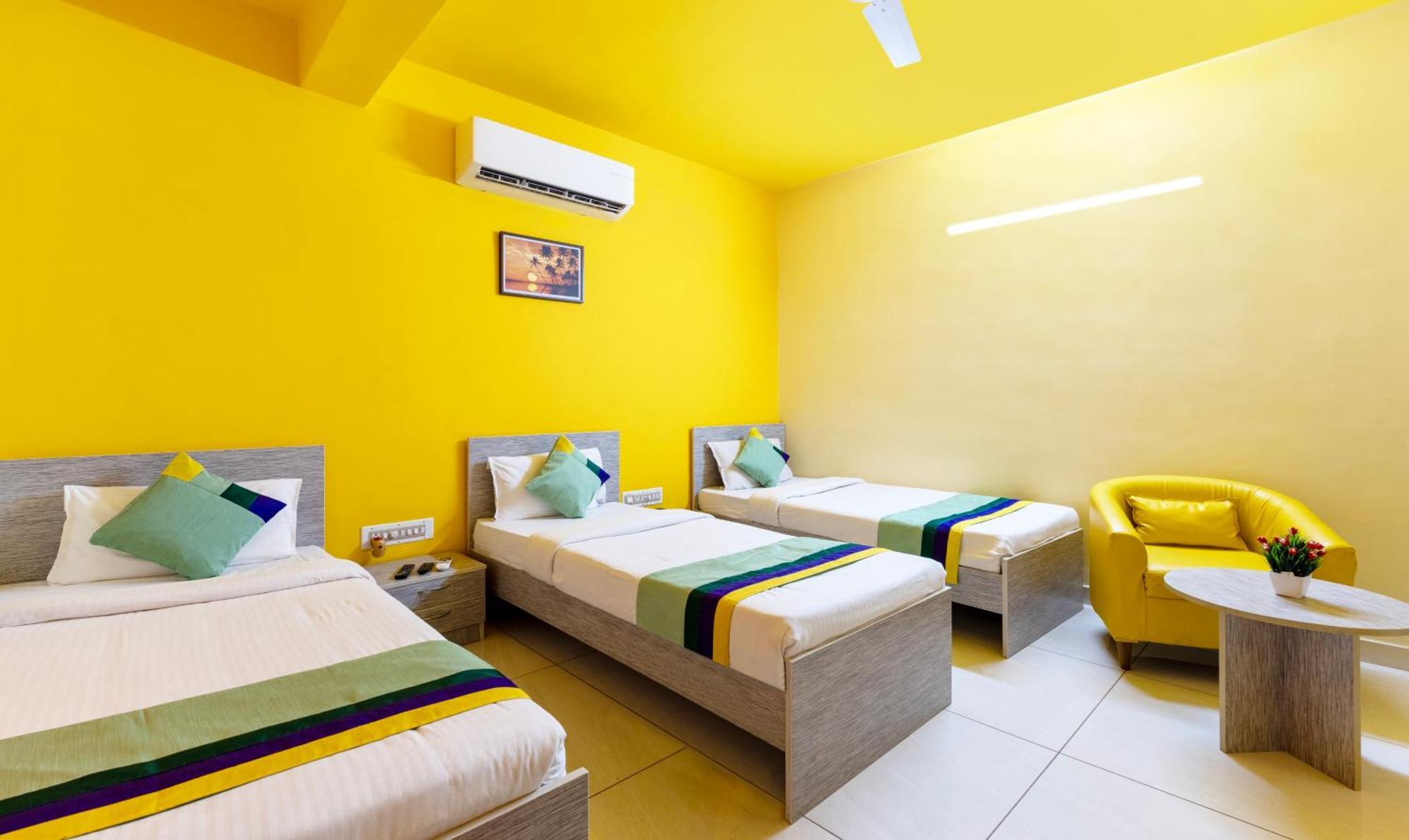 Treebo Four Seasons Hotel Мисор Екстериор снимка